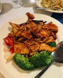 Hunan Taste Chinese Restaurant signature dishes Chicken with Broccoli
General Tso's Chicken
Boneless Ribs
